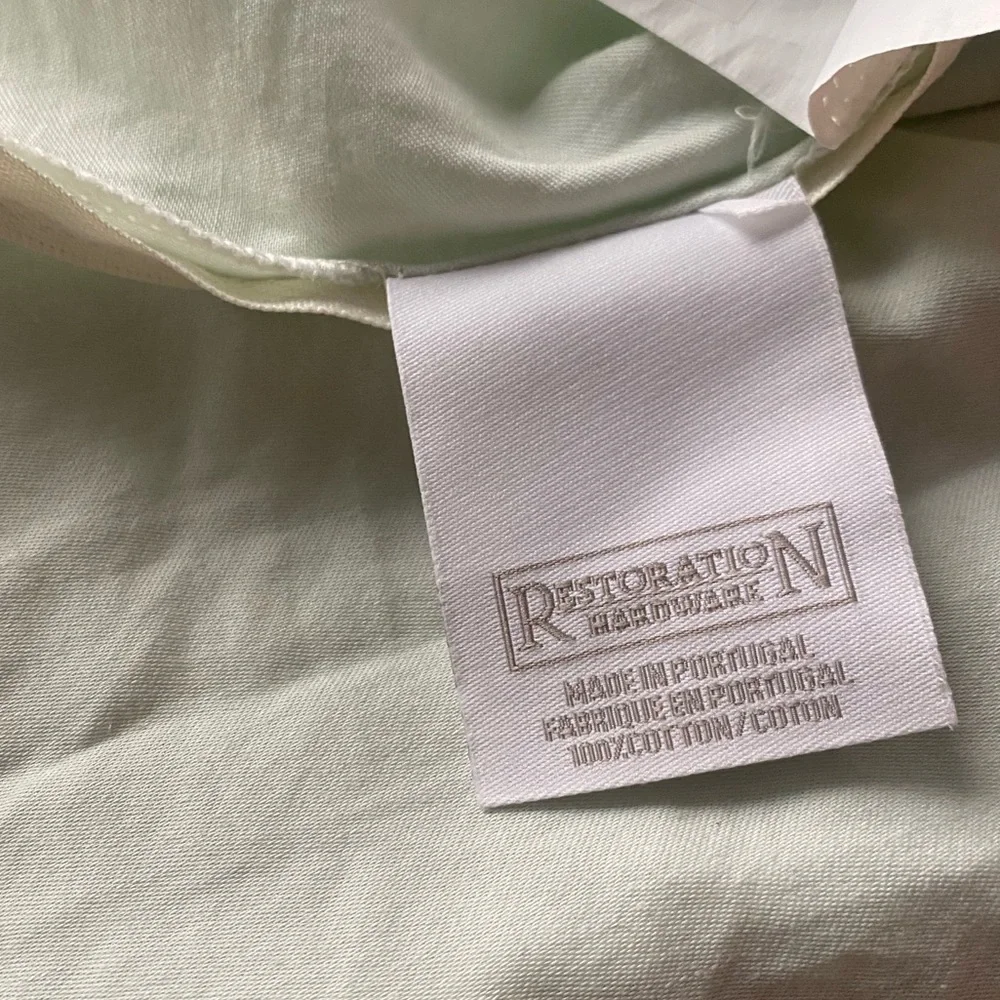 RESTORATION HARDWARE Matelassé Quilted Pillow Shams, Standard (Pair)